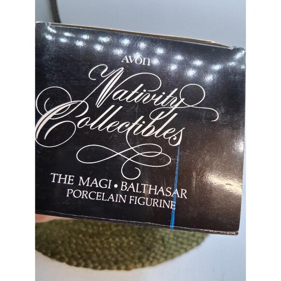 Avon Nativity Collectibles The Magi Balthasar Porcelain Figurine 1982 Christmas - Picture 4 of 6